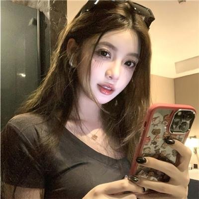 绿野红鸾